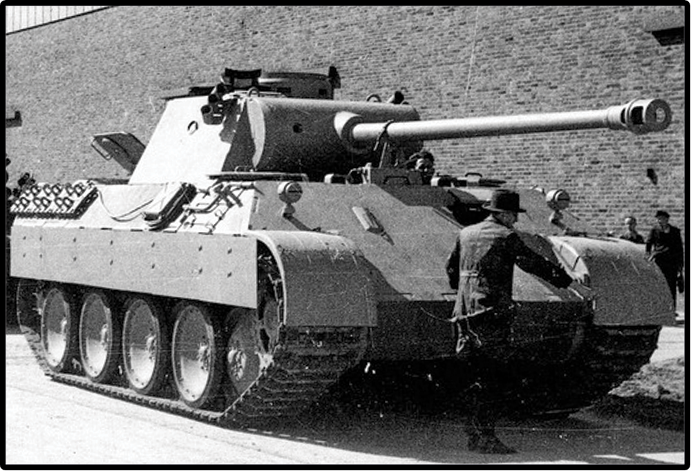 COBI LIMITED EDITION Panzer V Panther & 152mm ML-20 : Set #3144