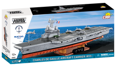 Front of the packaging for the Charles de Gaulle aircraft carrier model set.